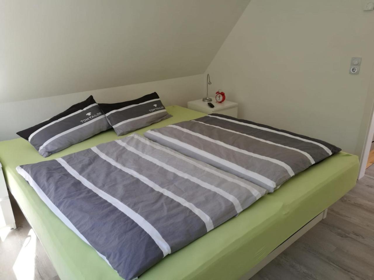 Ferienhaus Goermer Mit Wasserbett Schmolln  Exterior photo